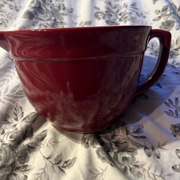 stonewall Other - Stonewall Kitchen maroon bowl pitcher